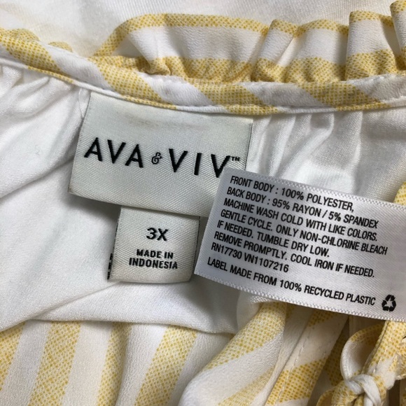 ➕ Ava & Viv Stripe Sleeveless Top - Picture 7 of 9